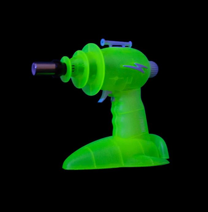 SAPCE OUT LIGHEYEAR TORCH NEW GLOW IN THE DARK COLORS