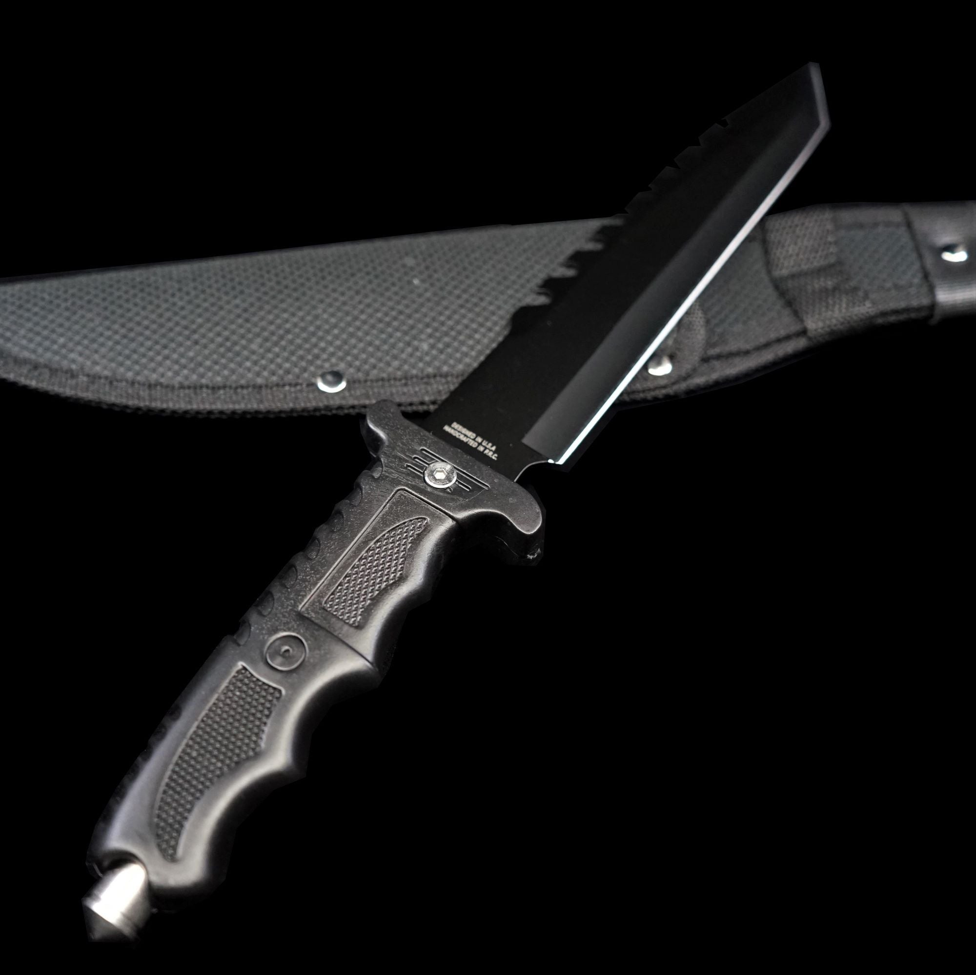 Tanto Serrated Blade Hunting Knife