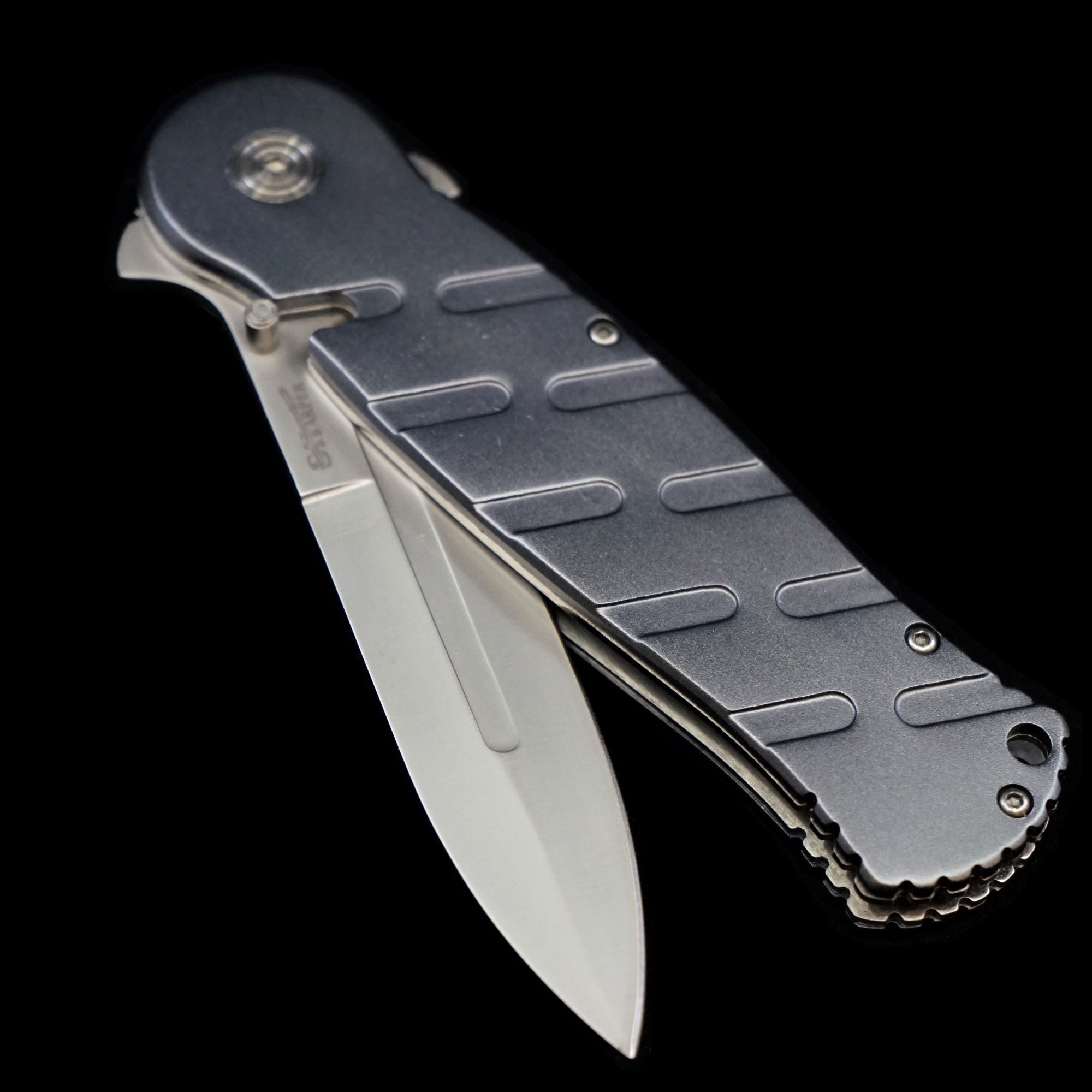 Heavy Metal Smooth Alternating Lines Switchblade Knife