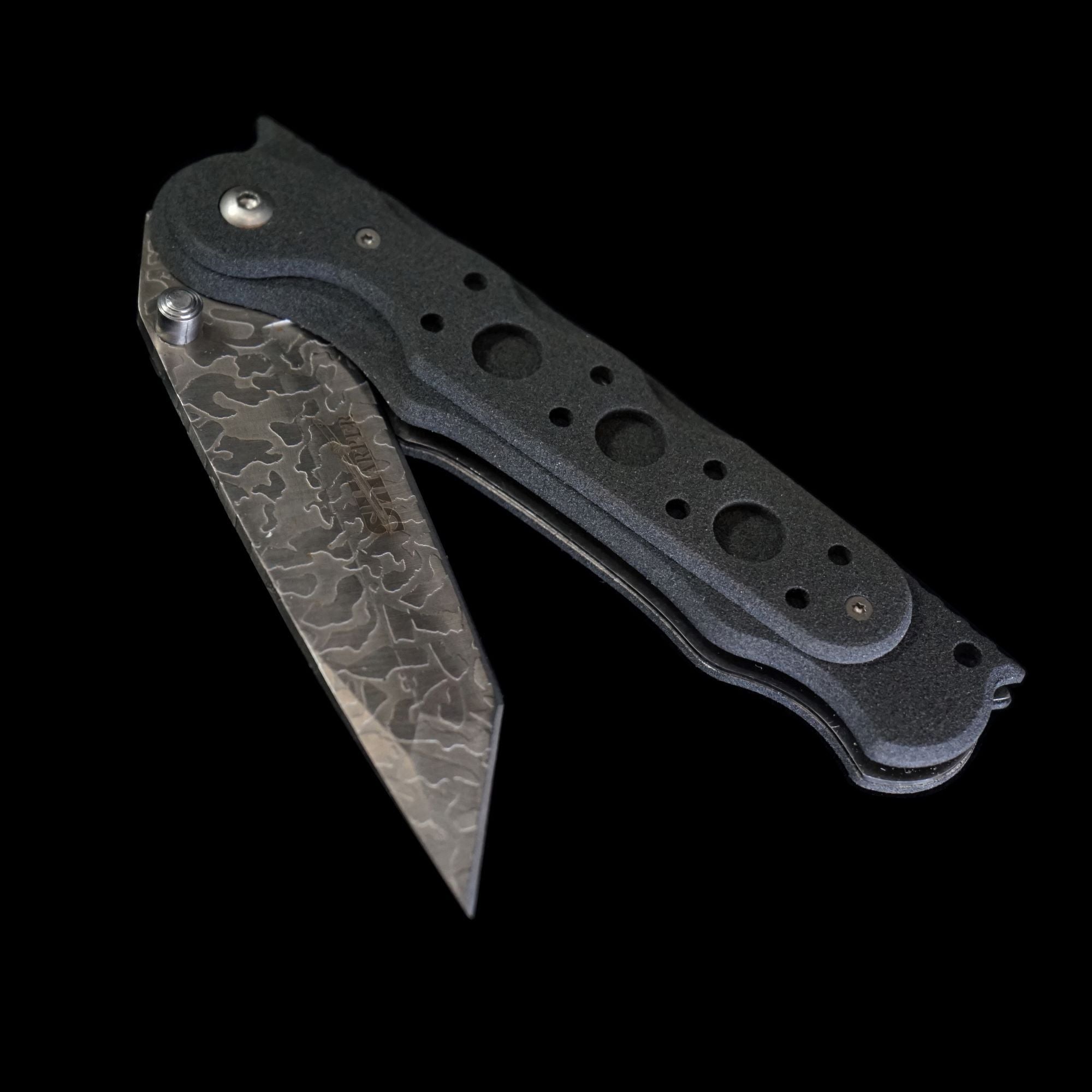 Sanded Grip Camo Blade Knife