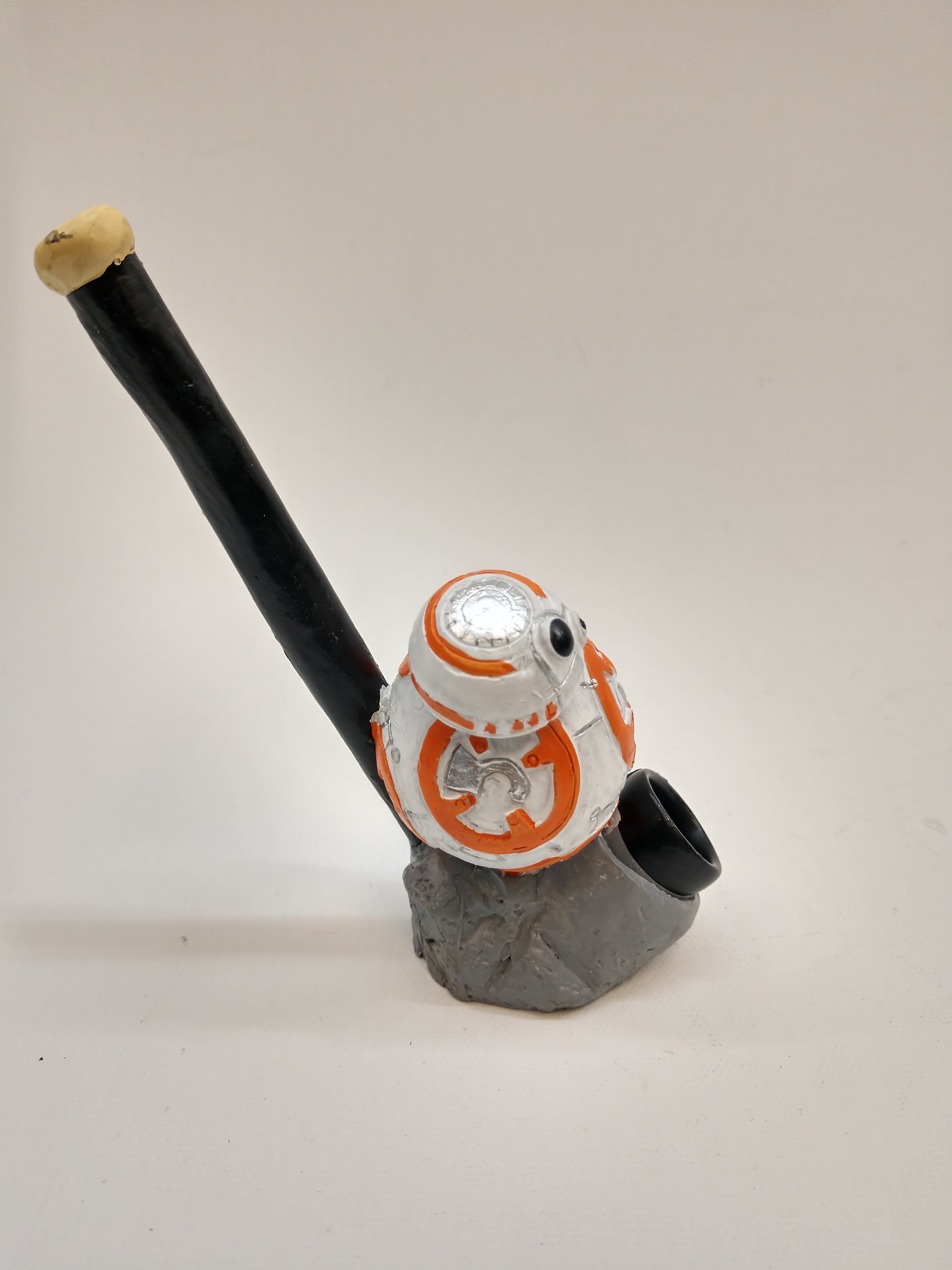 Resin Pipe White Robot