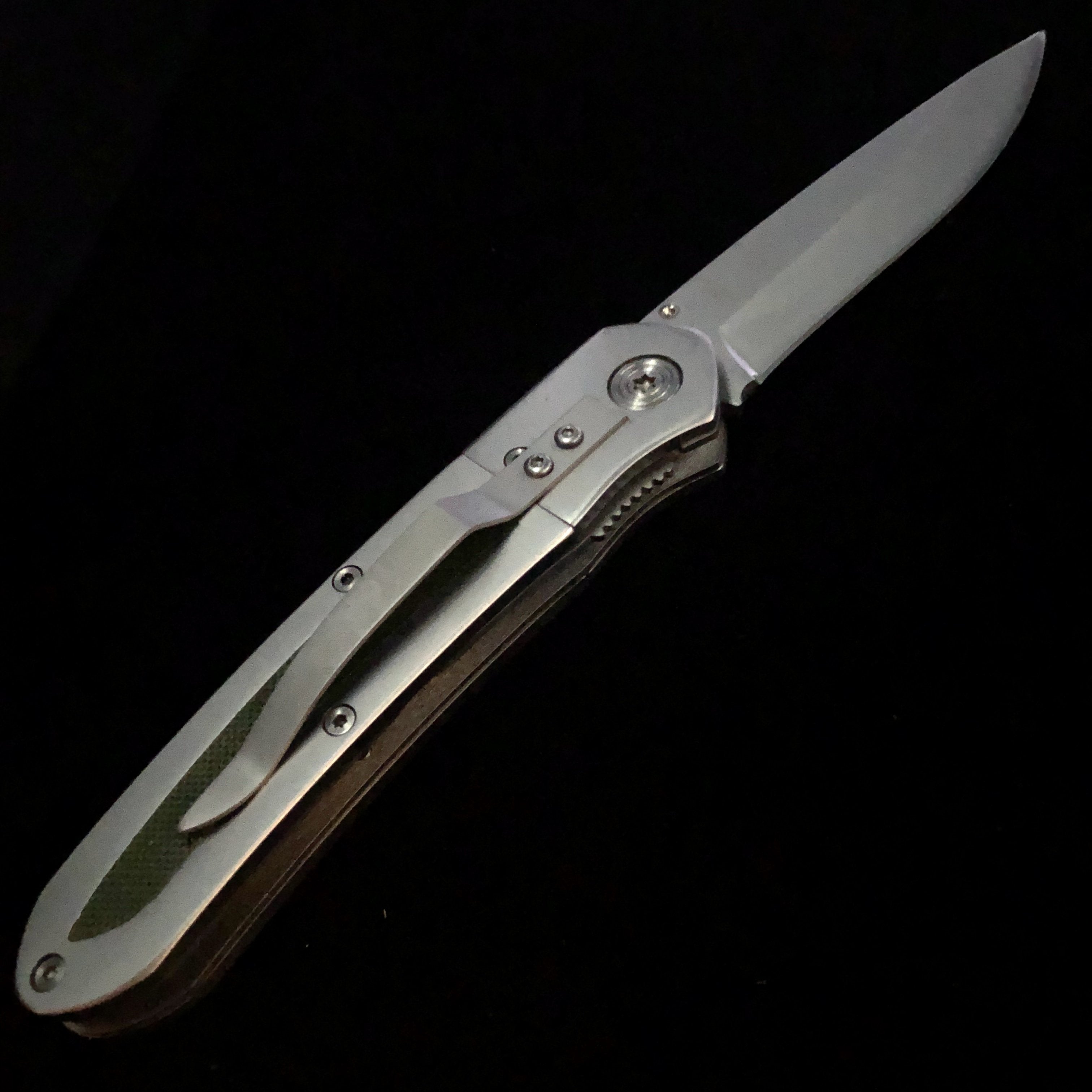 Green Rubber Grip Knife